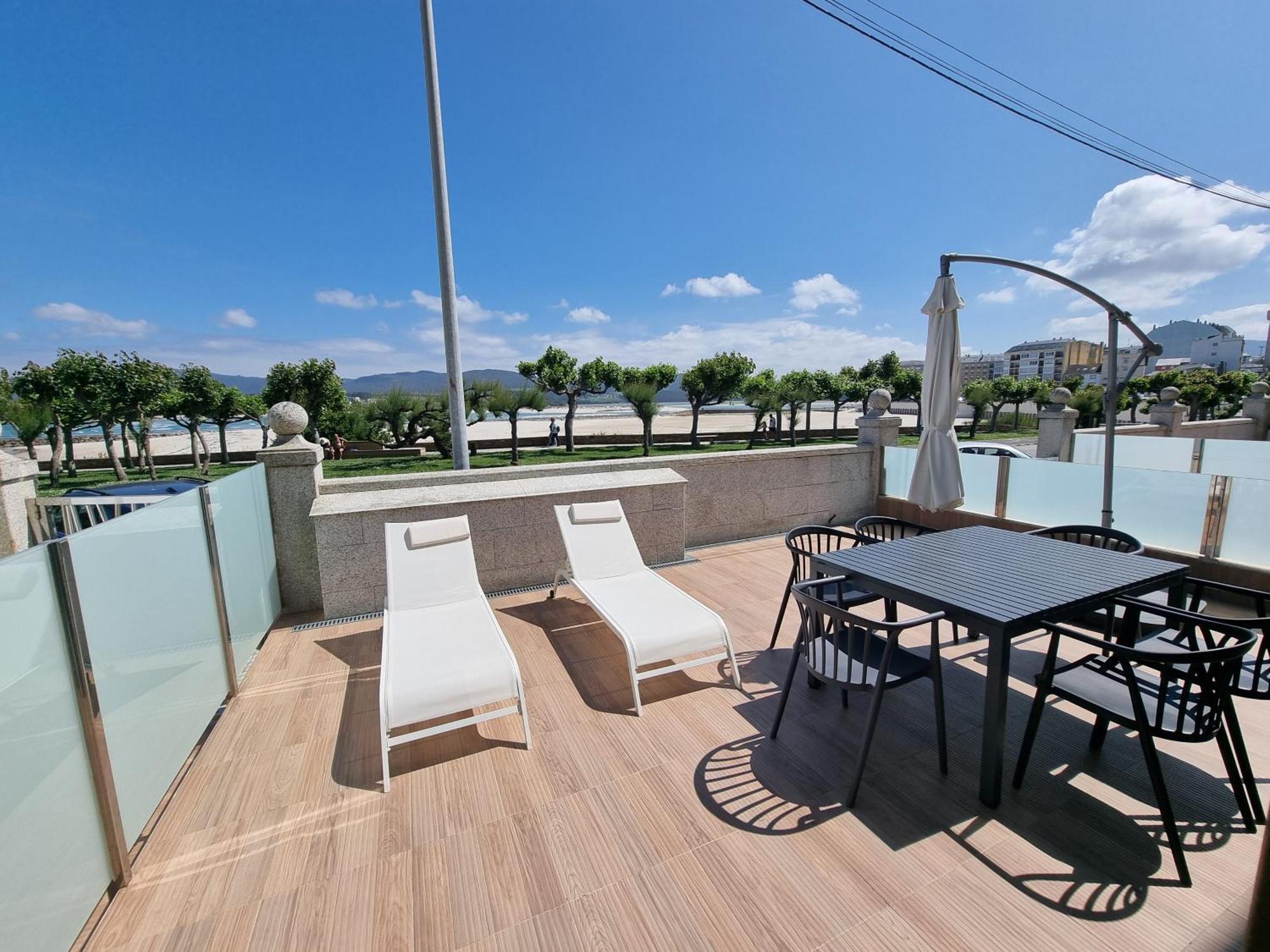 Foz Playa Rapadoira - Bajos Con Terraza Apartment Exterior photo